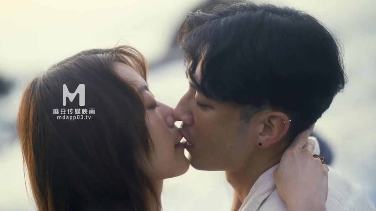 麻豆传媒 MAN-0010《夏日之恋》 淫乱的海边之旅（下）（下）