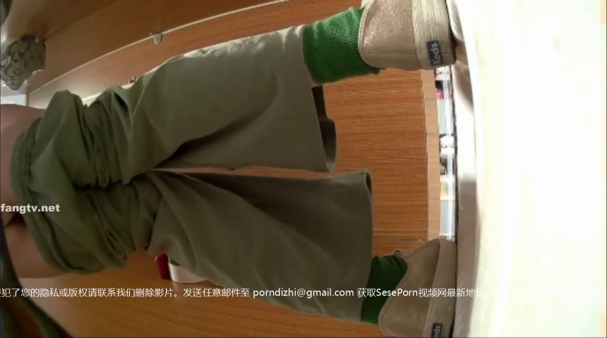 商场女厕全景后拍13位漂亮的小姐姐 各种极品美鲍5