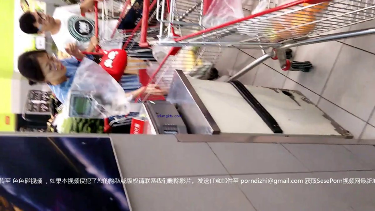 成都地铁医院抄底 惊现无内长腿美女 各式内内让人喷血 幻想扒下推到啪啪 高清1080P版-1 (28)