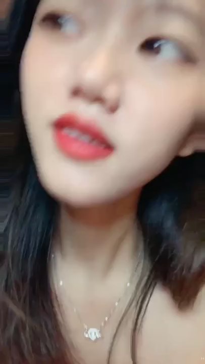 新人！校花级女神！超漂亮~【葡萄妹妹】裸舞！自慰流白浆~2