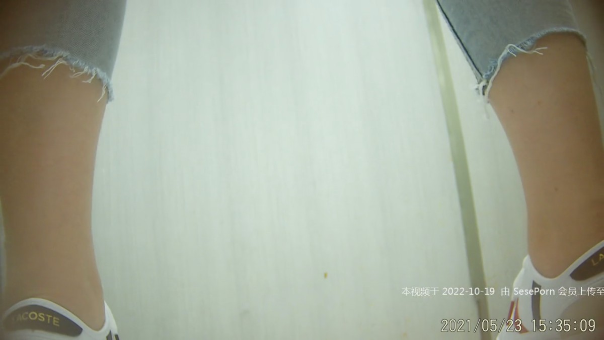 全网4K独家原档（未流出）第二季厕拍全是后方视角高清露脸（3）3