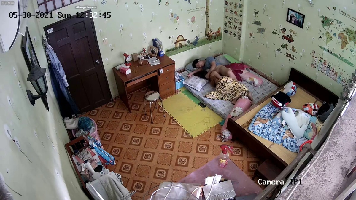 极品夫妻 居家夫妻各种姿势做爱 玩爆性爱 爬行跪舔 口爆精液射满嘴都是 超清1