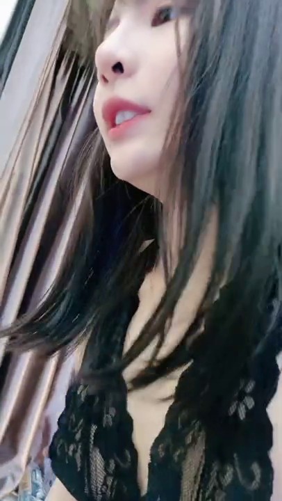 女神姐妹花 【无敌兔兔】 双女诱惑 ，超高颜值 ，互舔骚逼跳蛋自慰