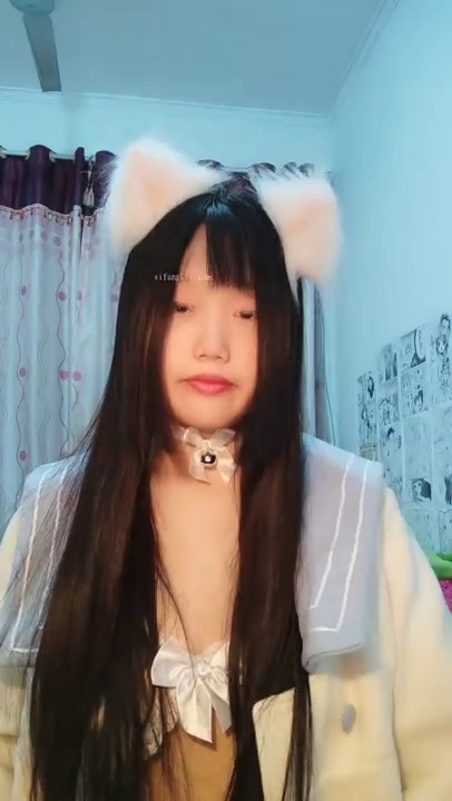 新人！正宗学生下海 【酱酱呀】道具自慰~爽到流白浆~美妙粉嫩肉体