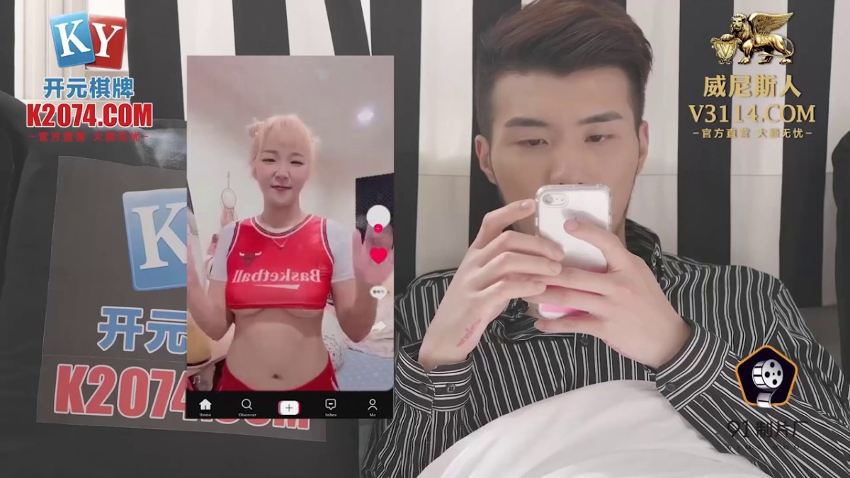 91KCM031 拉拉队妹妹▌金宝娜▌化身抖音变装女神 妹妹敏感湿润白虎小穴太诱人 暴力抽刺爽翻天