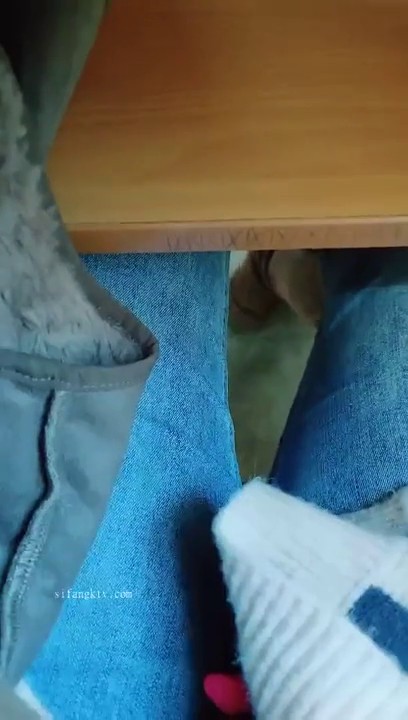 在校大学生~【曦曦曦曦】魔鬼身材~上课跳蛋裸露~道具喷水1