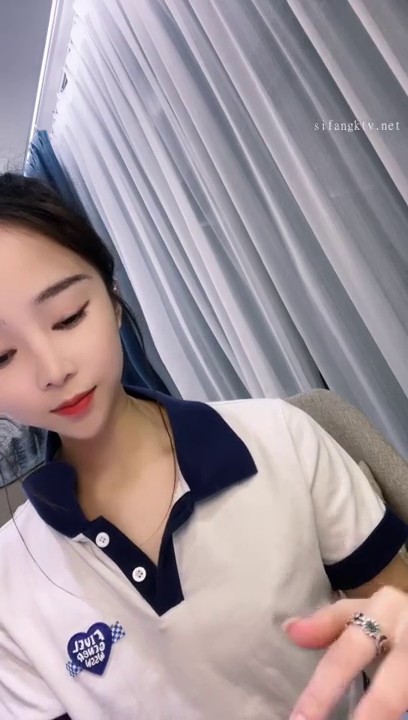 推荐！女神尺度突破自我~【牧夏】首次近距离扒穴特写！爽2