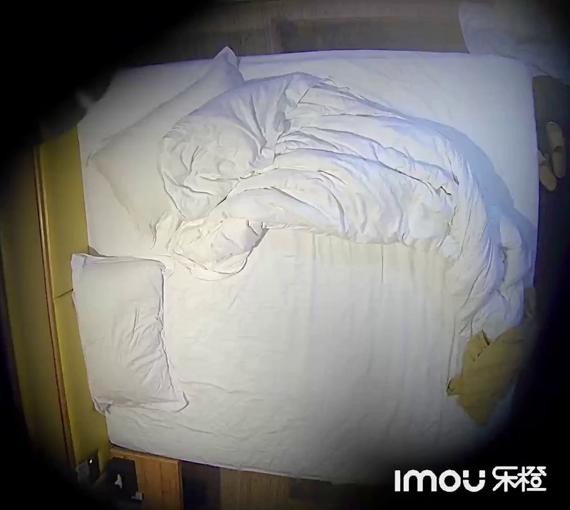 2023-1-11酒店偷拍 小胖爆操极品模特身材欲女少妇 顶不住了改用舌头和手指弄屁眼