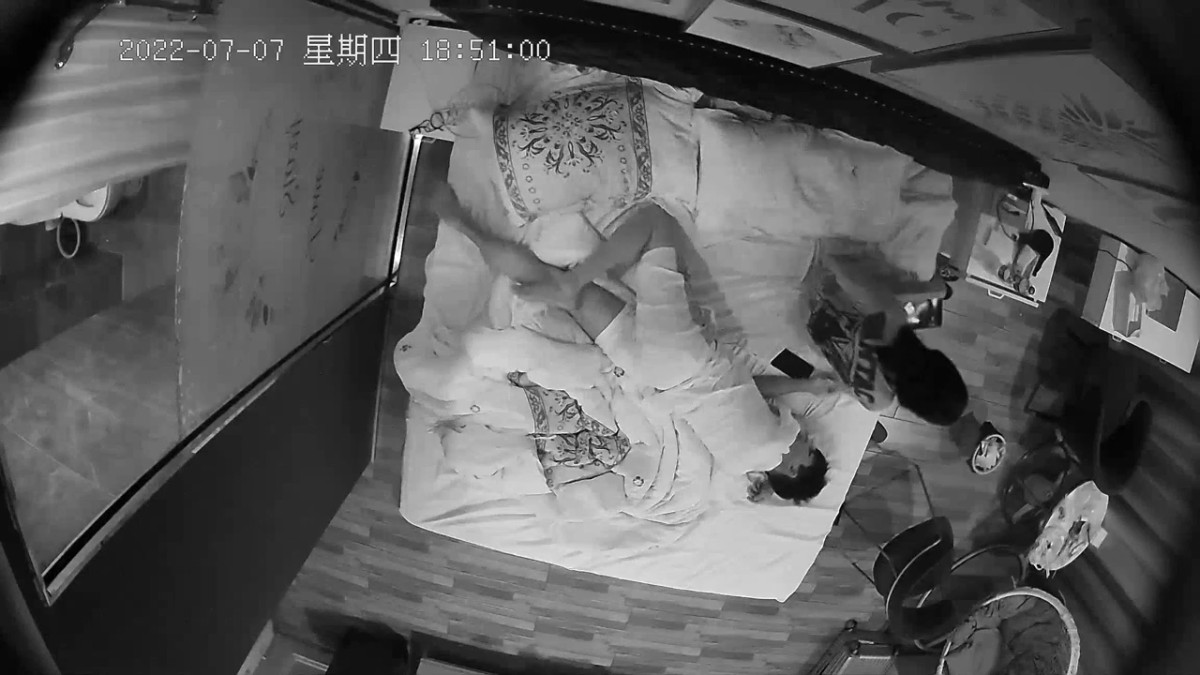 上帝视角欣赏数对男女开房肉搏年轻人太激情真会玩~搞了半个小时床头干到床尾69互舔激情四射2