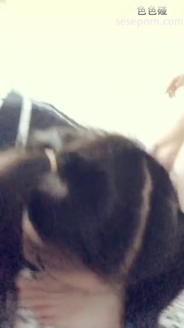 调教超卡哇伊漂亮97年学生妹小性奴，放学回来就操，叫声大到整个小区都能听到(2)