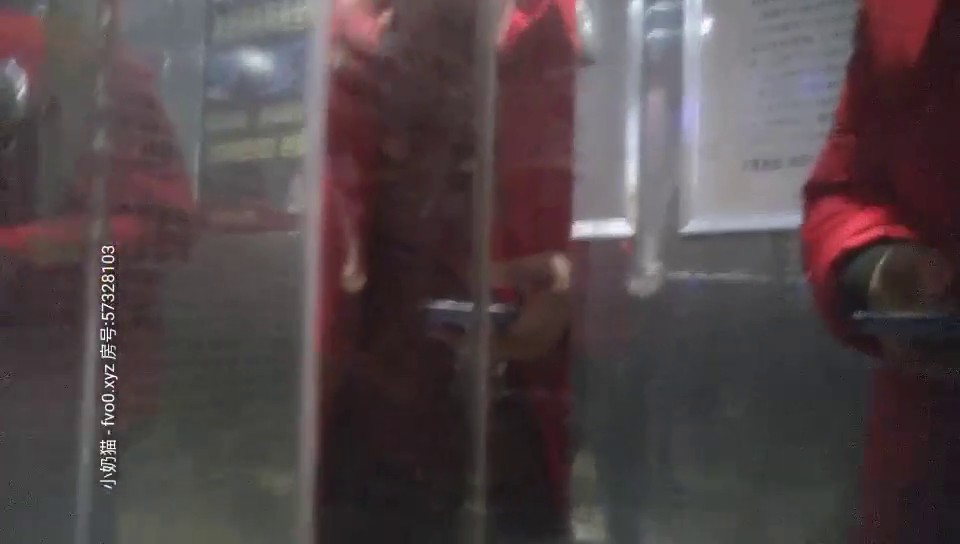 【足疗店小粉灯】偷拍 真实攻略按摩足疗店 4天多女~！5