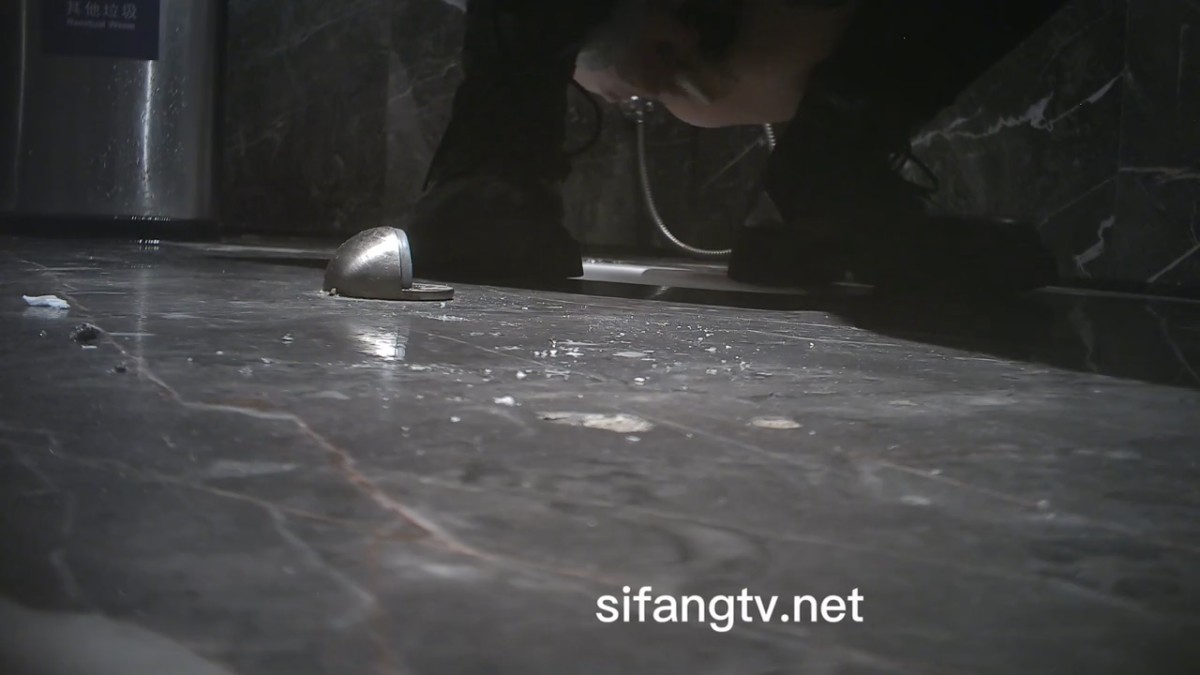 艺校女厕偷拍多位漂亮的舞蹈生和高颜值老师 原版高清18