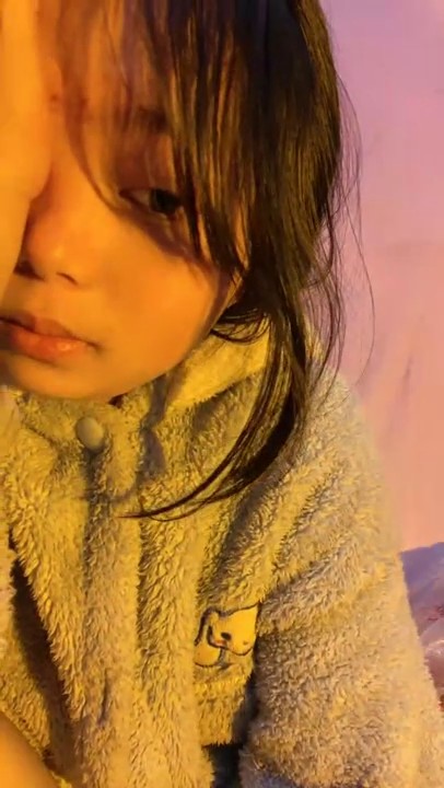 这个是真的嫩，很有看点，【小笼包表妹】新人初来乍到，甜美可爱~美乳~表妹啪啪-小包子妹妹呀1154266265_20230304