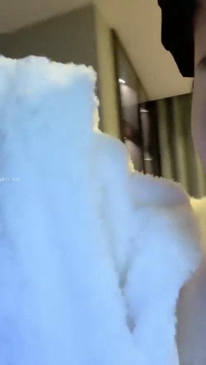 重磅！兄弟们！今年最美女神来了~【小雨儿】扣穴自慰！爽，颜值高，逼又粉，水又多2