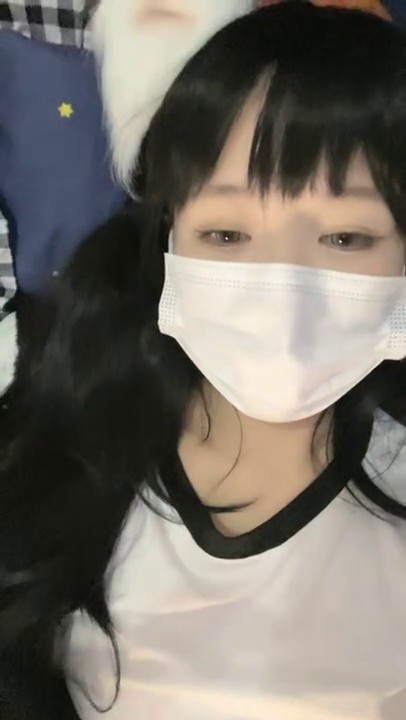 卡哇伊极品美少女！双马尾外表甜美！脱下内裤跳蛋塞穴，翘起美臀特写，爽的娇喘呻吟不断