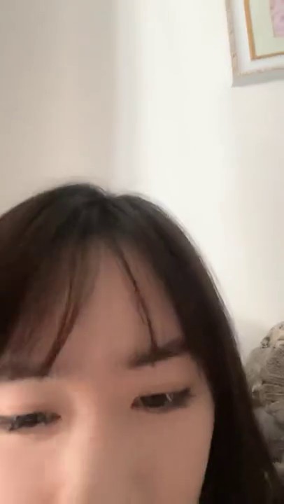 颜值人气女神！~【月亮是我撸弯的】，关注已久，终于被干了！透明蕾丝，肤白貌美，被纹身大汉爆操4