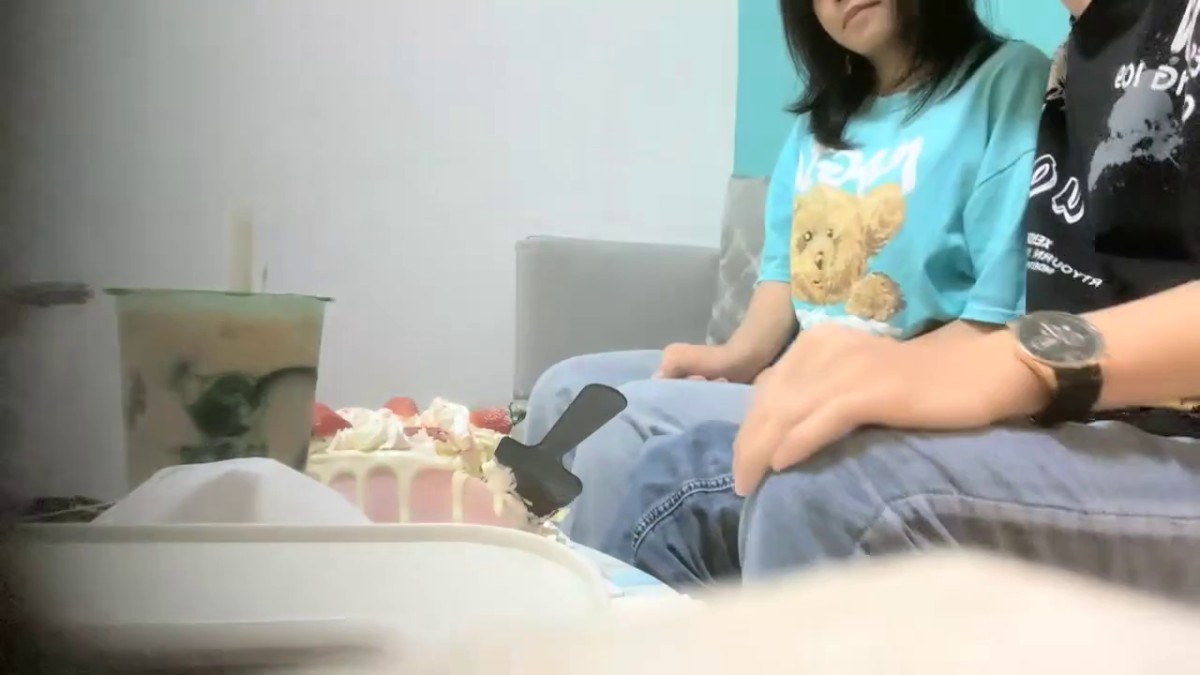 2023-5-14【瘦猴先生探花】约操良家年轻妹妹，推到各种摸挺配合，张开双腿扶屌插入