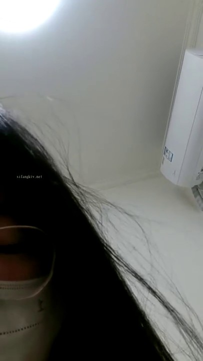 新人~正宗学生妹【清纯少女可可酱】极品美乳~，露脸一看是真年轻，清纯外表，掩盖不住好身材，小骚逼4-16