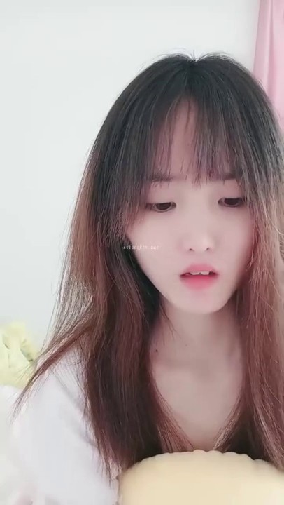 无敌了，无敌了，鸡吧秒硬啊！【很乖很乖】讨人喜欢，极品小仙女，清纯天花板，人美逼也美，想插入吗？ (2)