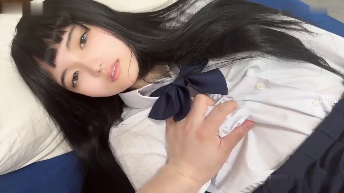 10月最新极品 强推！强推！网上或街上搭讪的，混血合法萝莉 9分超美脸蛋