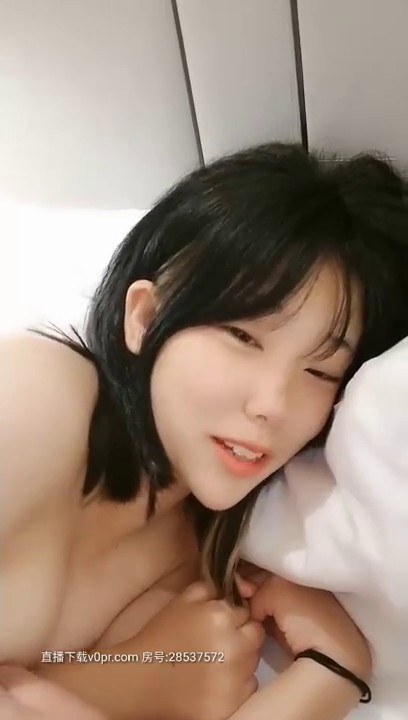 星星放假了萌妹子洗澡刮毛啪啪诱惑，坐在马桶上刮毛胖男69舔逼猛操