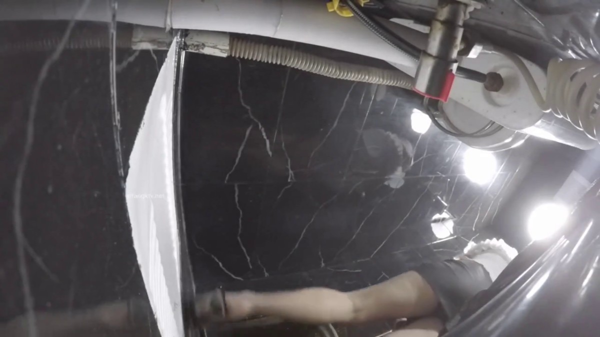 高档酒店全景偷拍多位极品少妇各种姿势嘘嘘.