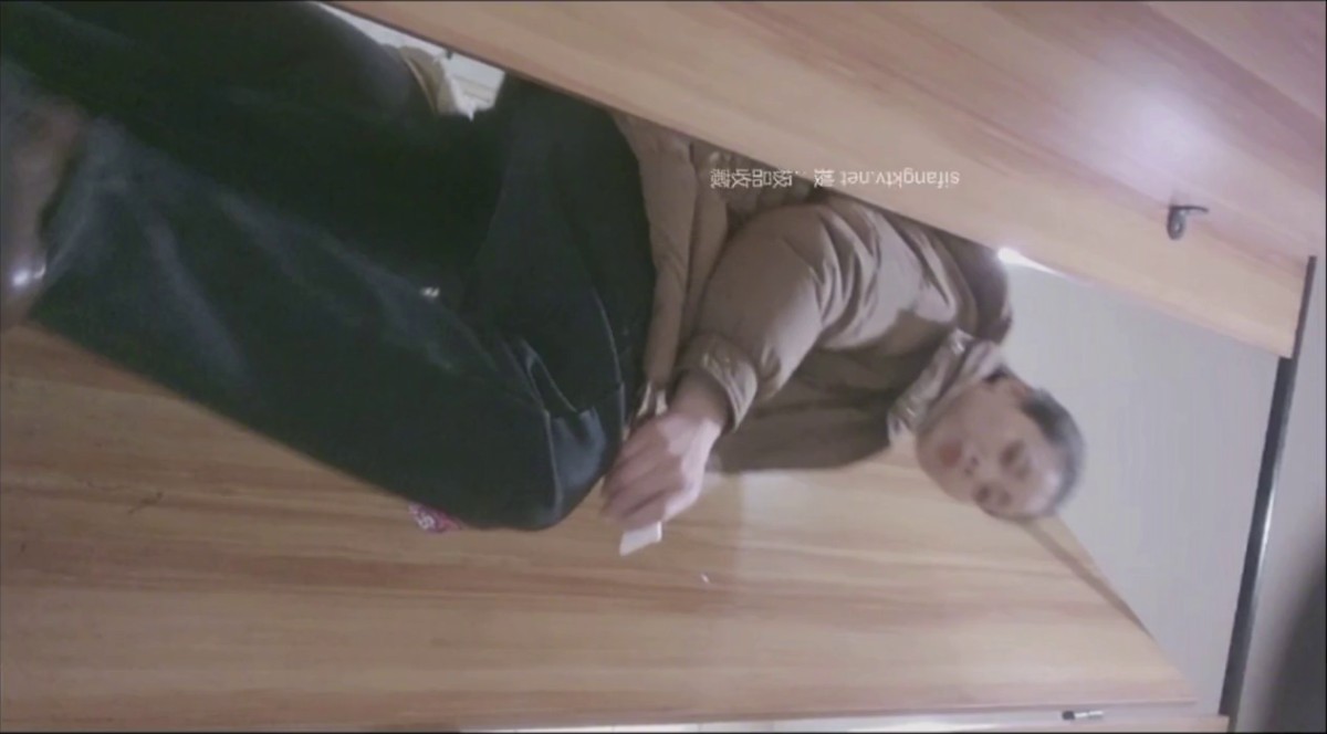 2024一月最新流出 厕拍极品收藏 全新镜头升级商场后拍前景到两个美女