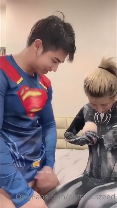 泰国超级漂亮又有气质的清纯网红pattyza，和很猛的八块腹肌猛男小鲜肉造爱，价值200美金