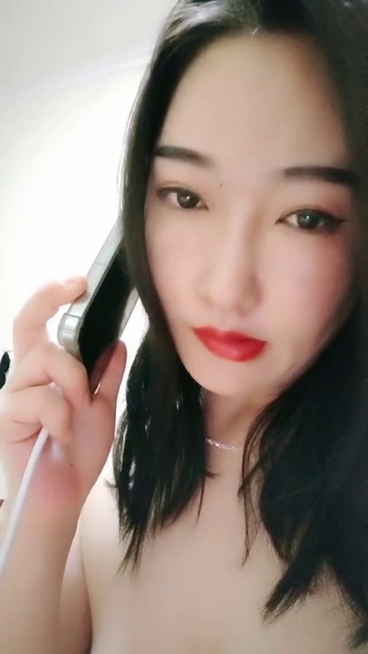 2024年2月新作，在家约炮的御姐，大奶子黑丝，性欲极其旺盛艳阳