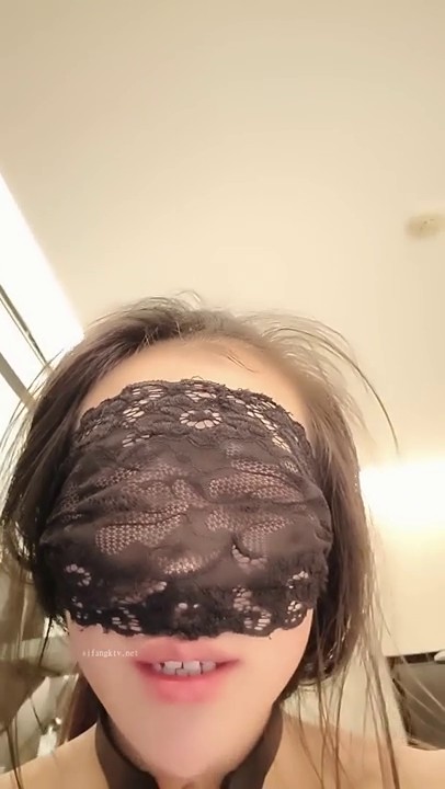 2024年2月，【五五开酱】，美女网约3个土豪酒店啪啪，社会疯狂，淫乱盛宴