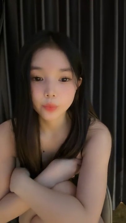 -气质文静小姐姐！3小时大尺度！撩下睡衣贫乳，震动棒猛捅嫩穴，特写白浆流出，娇喘呻吟超诱人