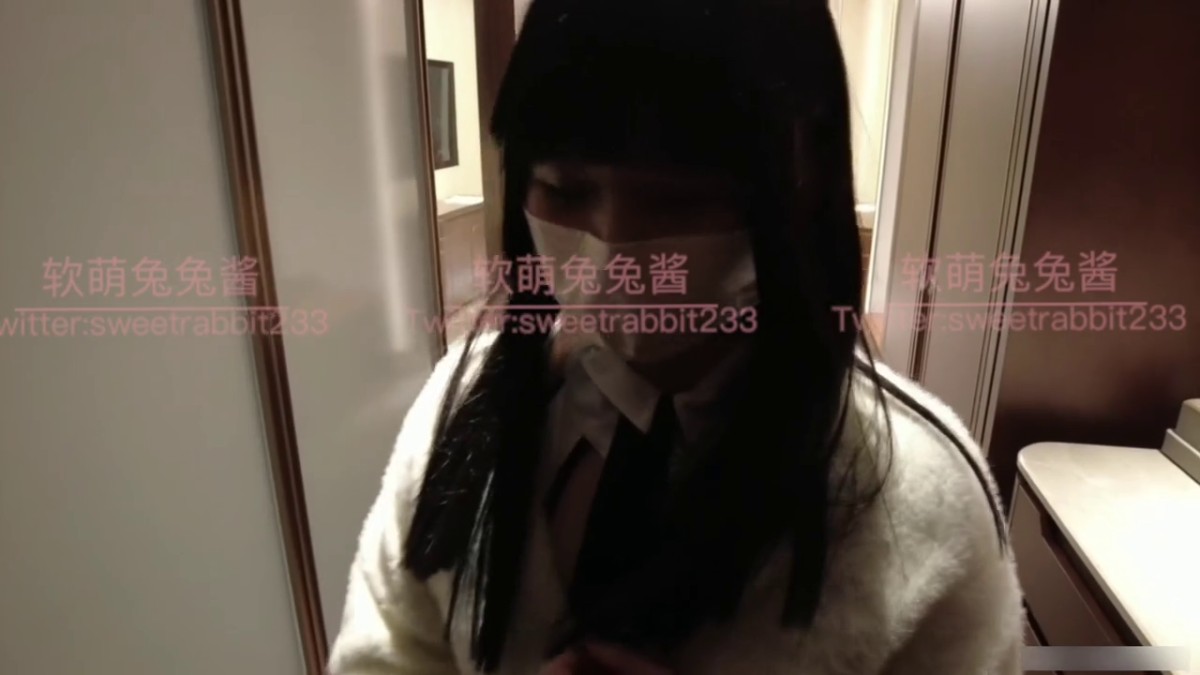 可爱学妹小狗〖软萌兔兔酱〗呆萌小秘书与老板一起出差，这么可爱的妹子怎么会这么骚呢？