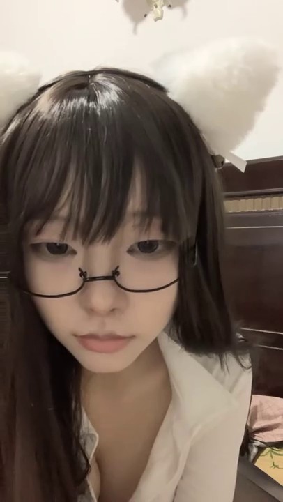 【女高童颜巨乳】应求更新 大奶校花 跳蛋 滴蜡 密码房 十小时大合集，粉丝们欢呼雀跃