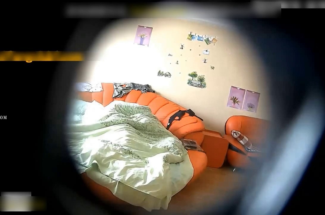 现在的大学生小姐姐成熟性感皮肤白皙约到酒店抱在怀里揉捏感受，丰腴美味啪啪对准逼逼大力进攻插【水印】