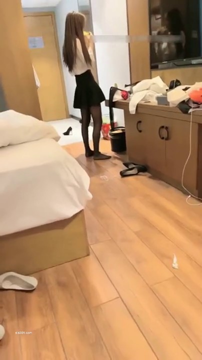 巨乳女友深喉吃鸡啪啪 在家被大鸡吧男友无套爆菊花操的奶子哗哗 娇喘连连 射了一奶子