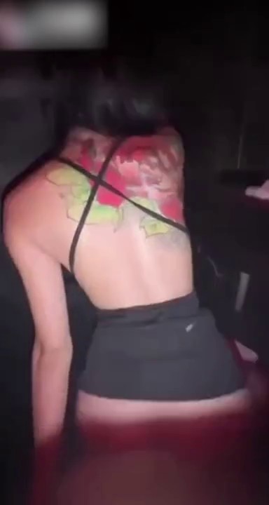 【名媛圈淫乱事件】名媛王亦霏陪睡客户被曝光，在卫生间口交后入挨操全程露脸