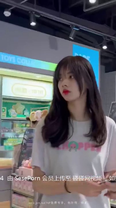 偷拍 抄底  jk小姐姐逛漫展 黑白内摇晃的真性感 必撸视频之一