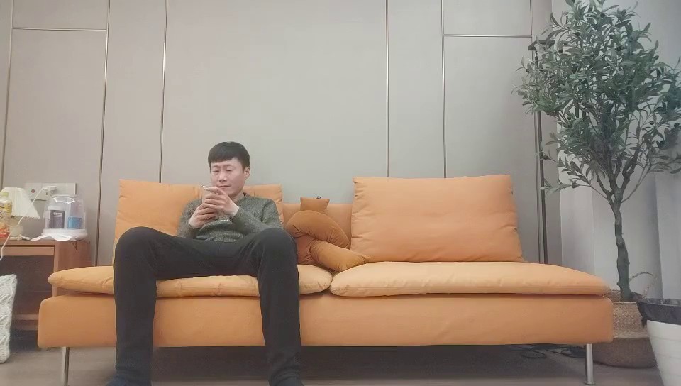 纹身哥酒店重金约炮极品黑丝大长腿小姐姐 各种姿势啪啪啪