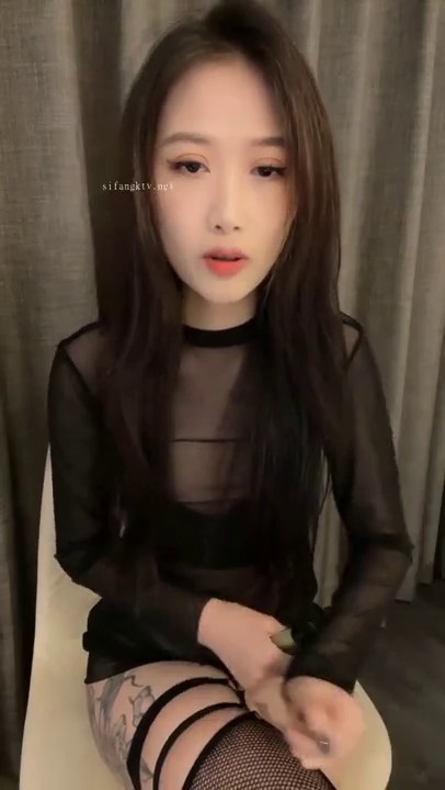 顶级漂亮韵味邻家御姐，下海终于被操了！她终于被操了