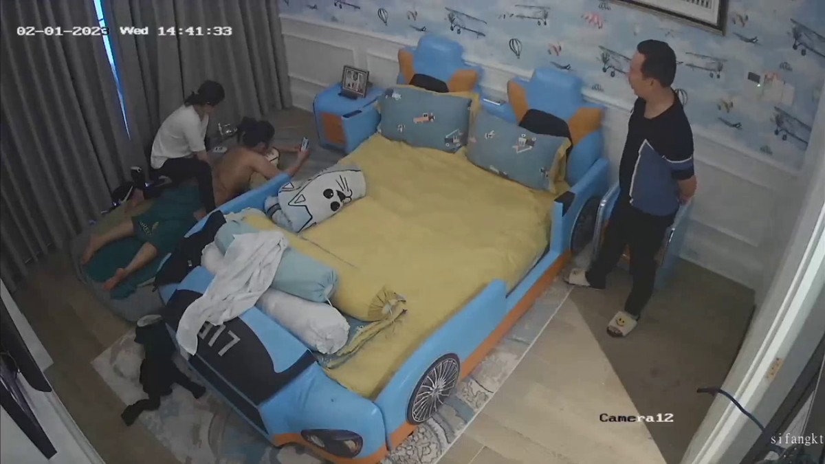 居家摄像头破解偷窥E奶少妇的居家日常 这奶子可真不是盖的