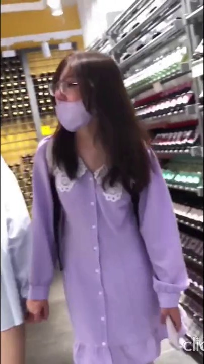 （合集版） UR级 偷拍抄底 小姐姐少妇 逛商场被痴汉紧紧跟随偷拍裙底