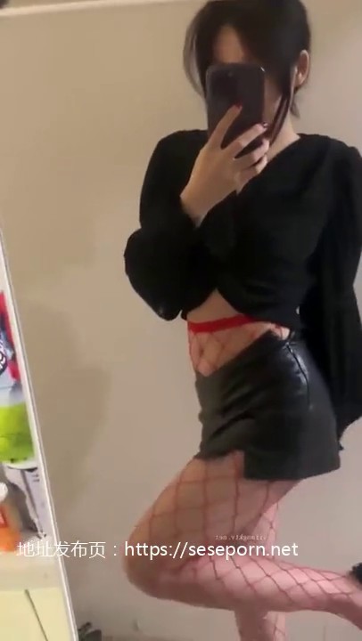 极品反差婊 抖音美女网红 许燕红 清纯气质美女化身极品反差婊性爱视频曝光 多汁蜜穴被暴力狂插