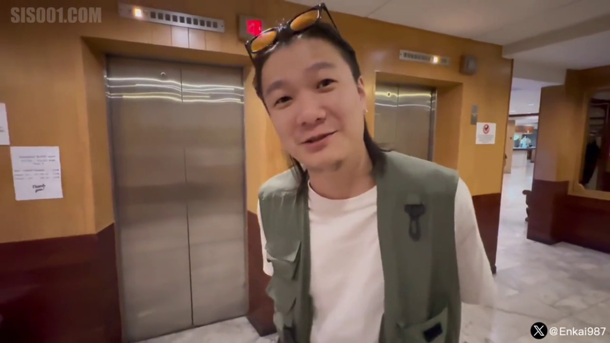 鬼才色情导演「走马探花」「恩凯Enkai」FO全球特别嫖娼企划 害羞纹身小只马潮妹边挨操边揉阴蒂