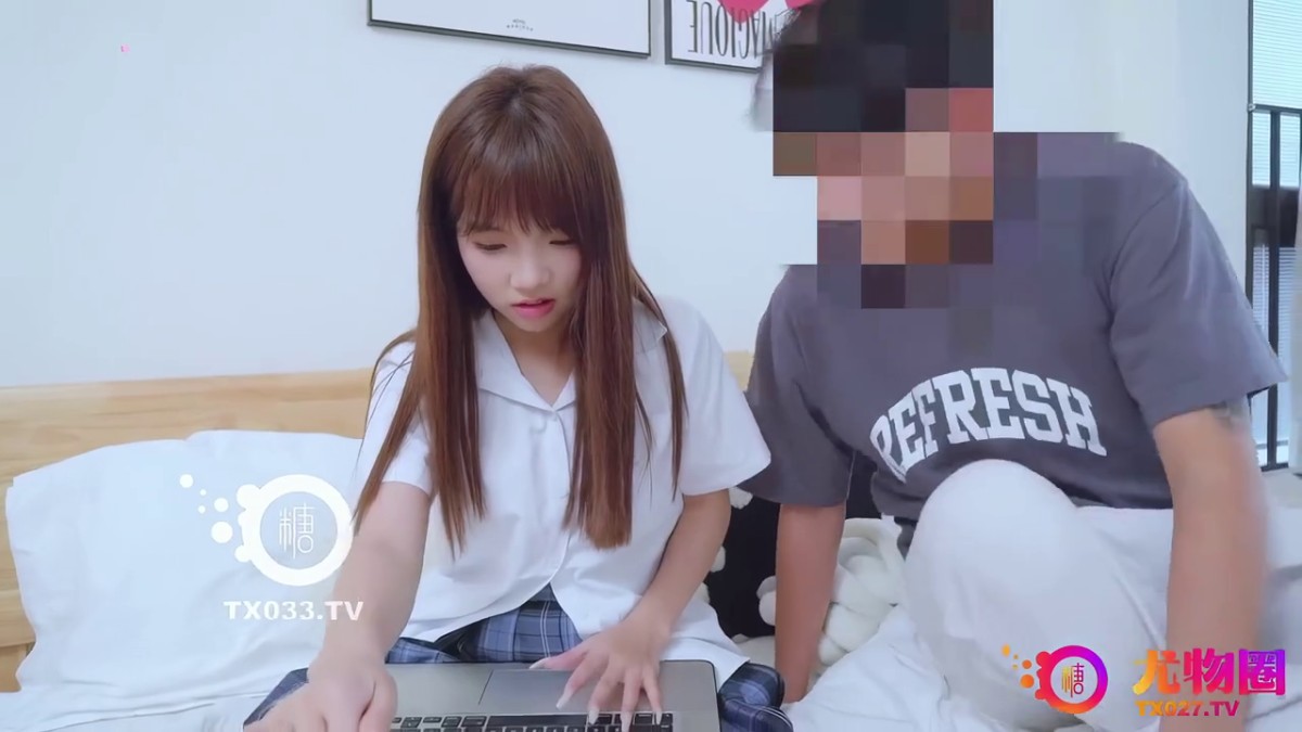 -清纯颜值邻家少女『虾酱』JK学妹性学攻略~兄妹乱伦哥哥用肉棒亲身教育，萌萌的外表 娇小身材又纯又欲 爱不释手