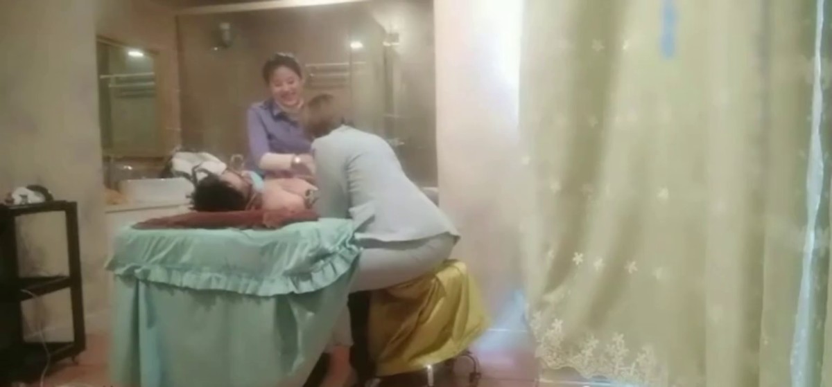 探访按摩店 小刘亦菲07-飞机都打出感情了，经理助攻30分钟无尿点！