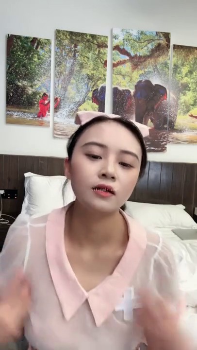 新人 护士装诱惑【护士小甜心】口爆啪啪 好骚好迷人3