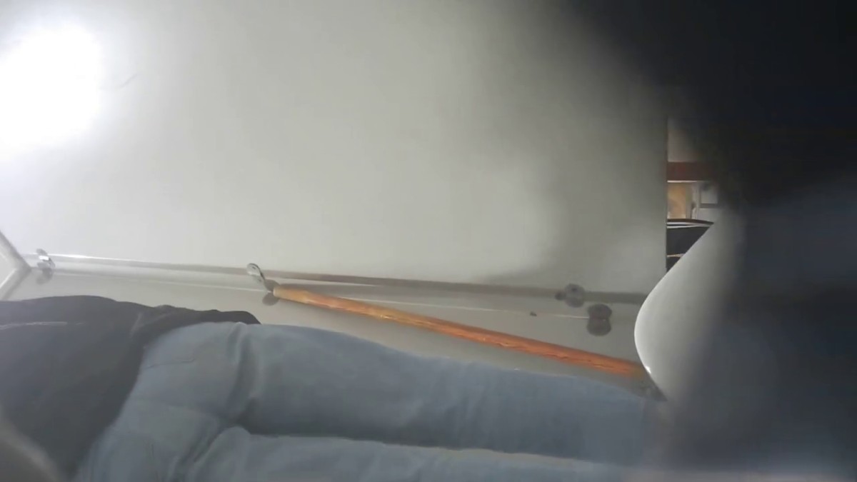 国内偷拍洗手间蹲厕几个颜值妹背对镜头尿尿撅屁股擦B