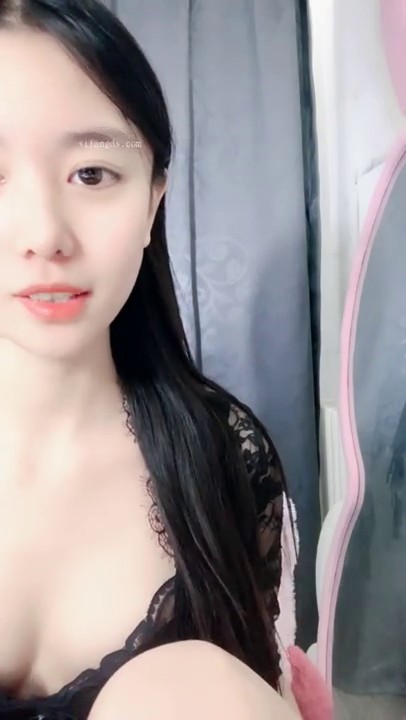 【一口八个汉堡】校花尤物 丝袜性感长腿绝美蜜臀揉奶跳蛋自慰各撩骚 喷水