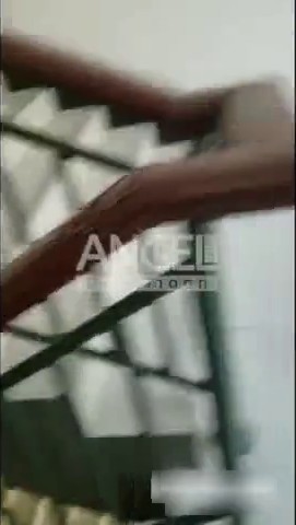 汤不热很火非常疯狂的北京天使极品妹极限挑战户外全裸露出过街天桥、学校、医院、地铁、商场无畏路人