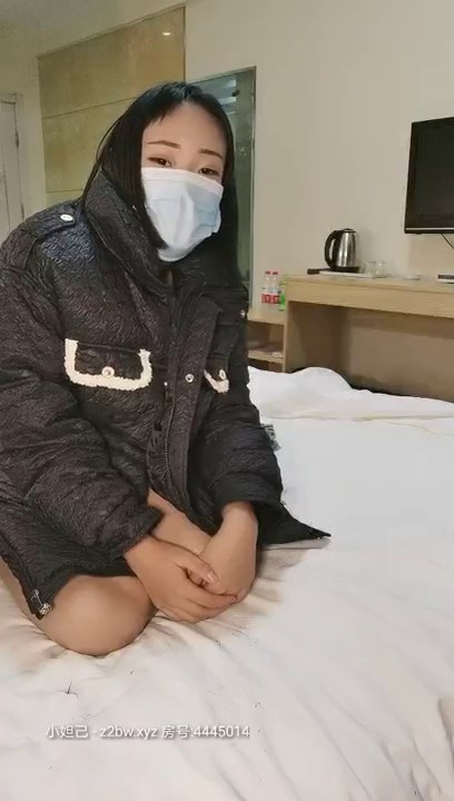 美女运超棒约炮大神【户外吴彦祖】跨年夜教科书式泡妞 玩真心话大冒险 无套操羞涩美女 强制口爆 高清源码录制